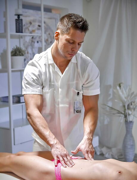 Sexy czech blonde Vinna Reed in sexy underwear fucked in the ass after sucking cock 